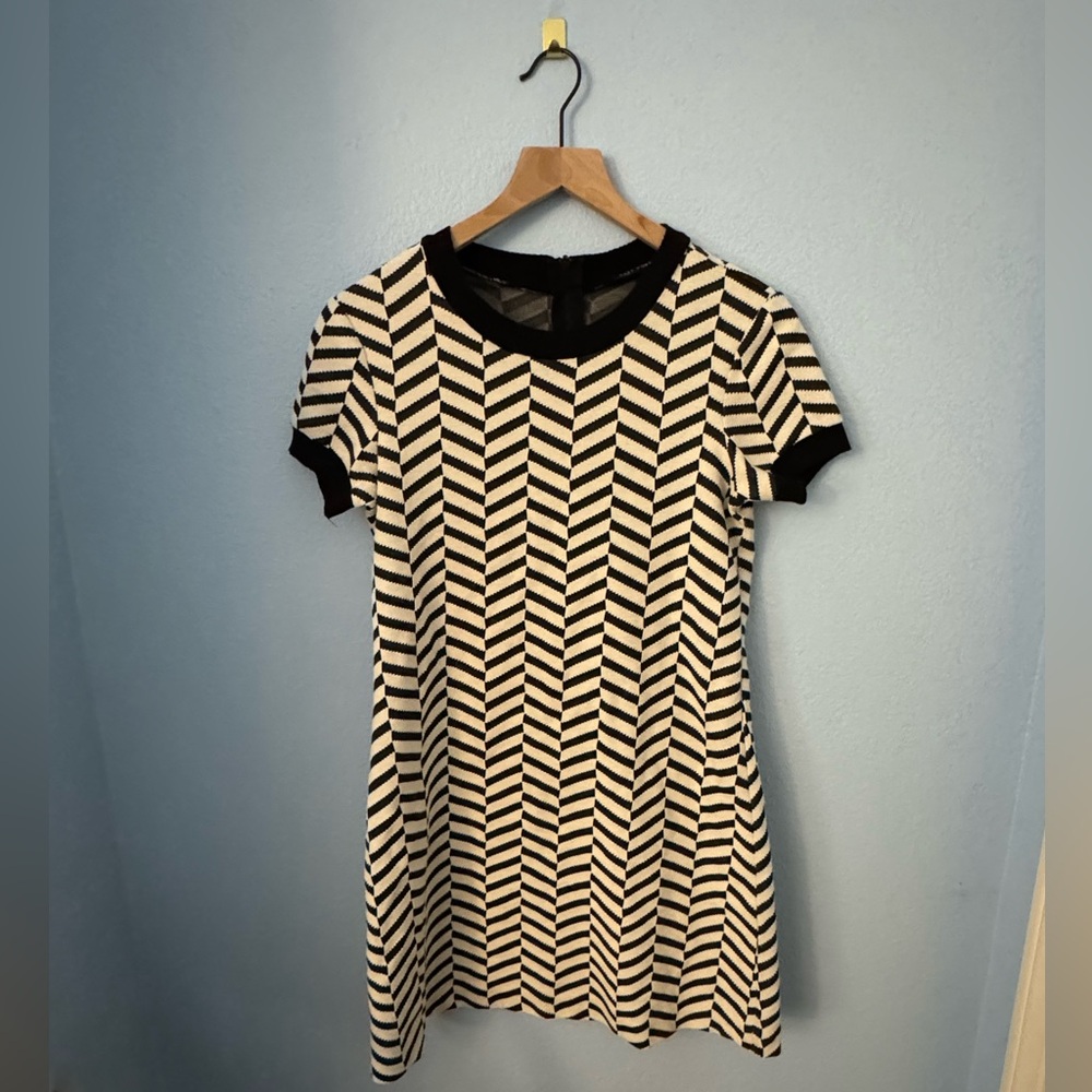Zara dress small